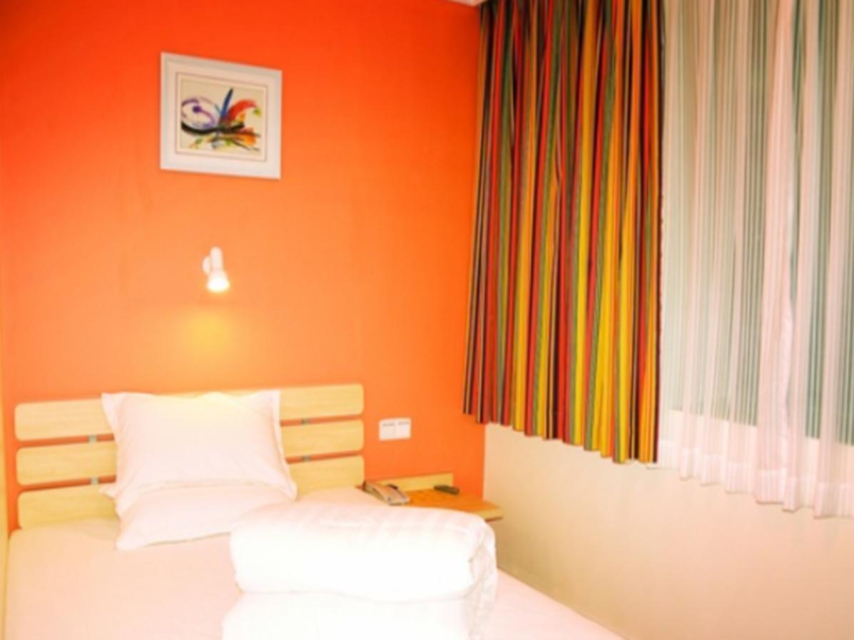 7 Days Inn Guangzhou Jiangnanxi Metro Branch Екстериор снимка