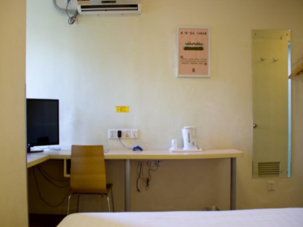 7 Days Inn Guangzhou Jiangnanxi Metro Branch Екстериор снимка